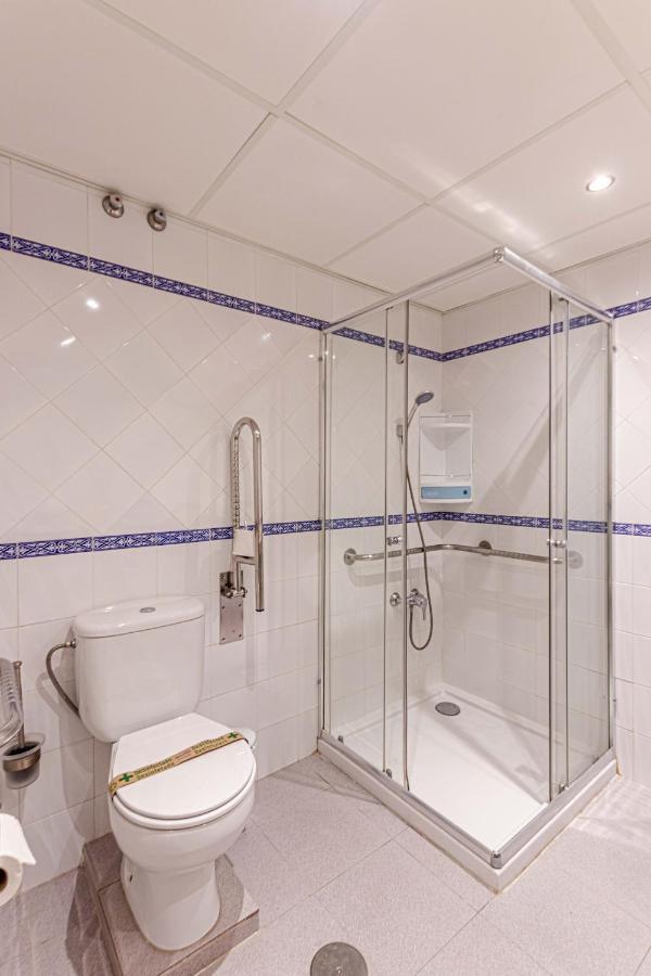 797 Holiday Rentals- Precioso Piso Con Vistas Al Jardin En Benalbeach بينالماذينا المظهر الخارجي الصورة
