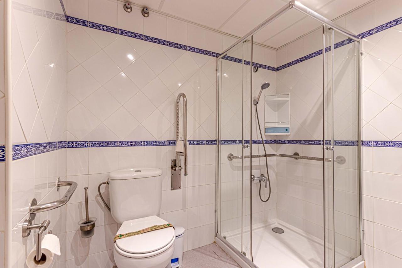 797 Holiday Rentals- Precioso Piso Con Vistas Al Jardin En Benalbeach بينالماذينا المظهر الخارجي الصورة