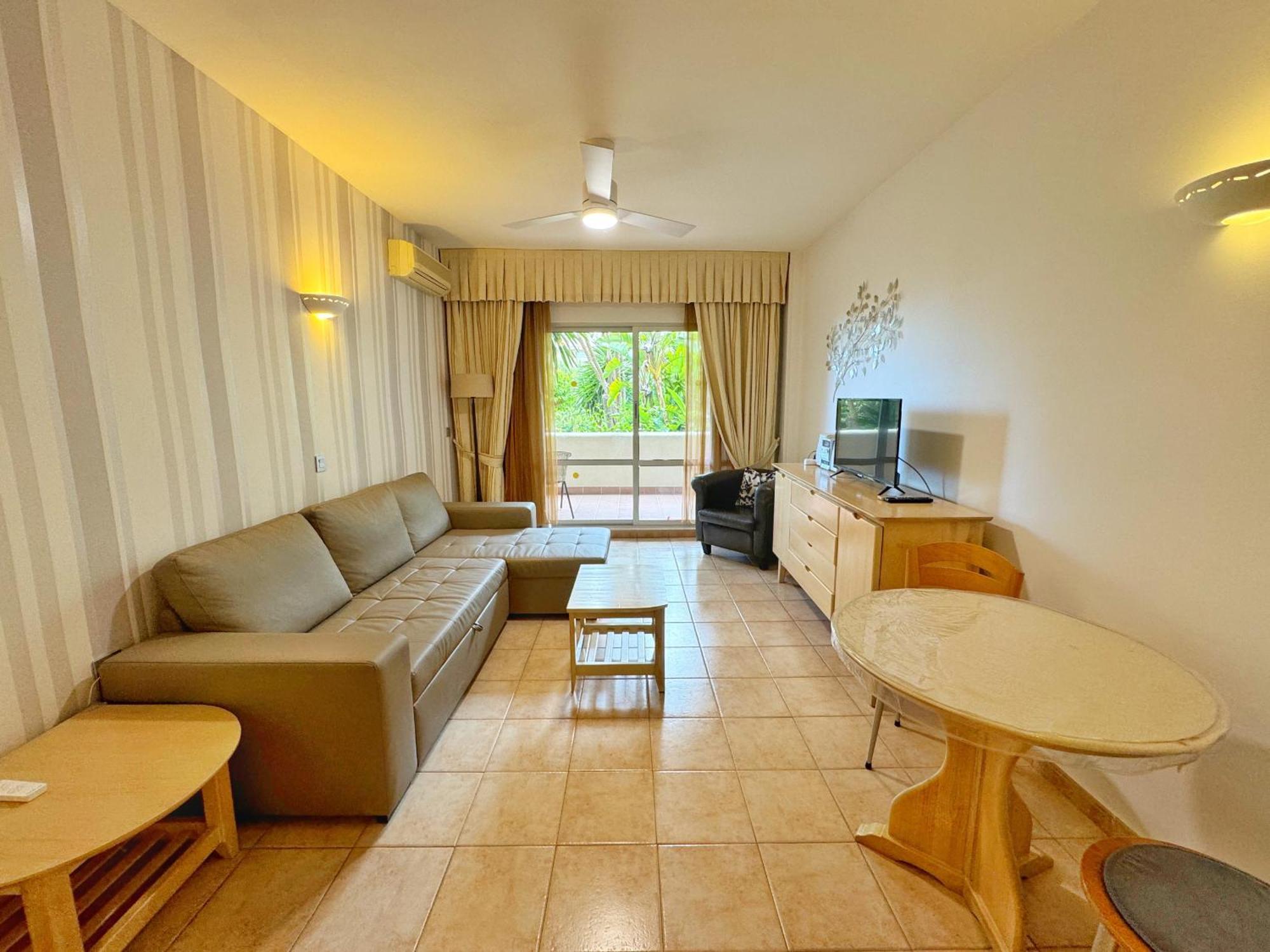 797 Holiday Rentals- Precioso Piso Con Vistas Al Jardin En Benalbeach بينالماذينا المظهر الخارجي الصورة